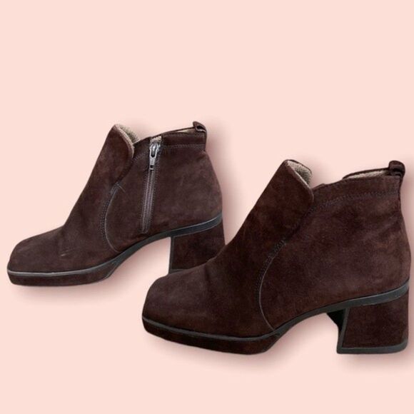 Hush Puppies Brown Suede Side Zip Waterproof Ankle Canada Winter Boots Sz 7.5 - Picture 2 of 12